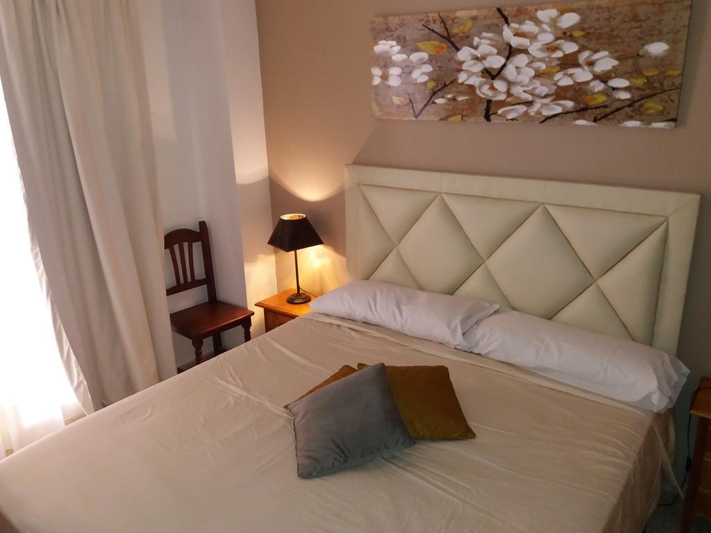 Hostal Gonzalez Марбеля Екстериор снимка